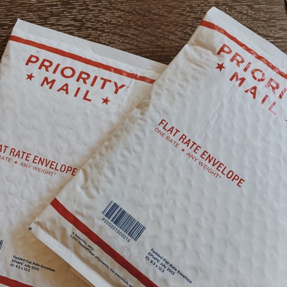 welcome to my closet 🧺 - Picture 3 of 3